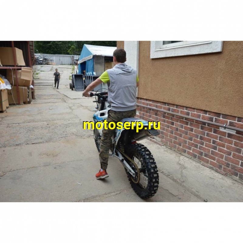Купить  ====Мотоцикл Кросс/Эндуро Regulmoto AQUA ENDURO 250 (ПТС), 21/18, 250сс, 4-такт, 172FMM, карбюр., торм. диск/диск (Бер) (шт) купить с доставкой по Москве и России, цена, технические характеристики, комплектация фото  - motoserp.ru