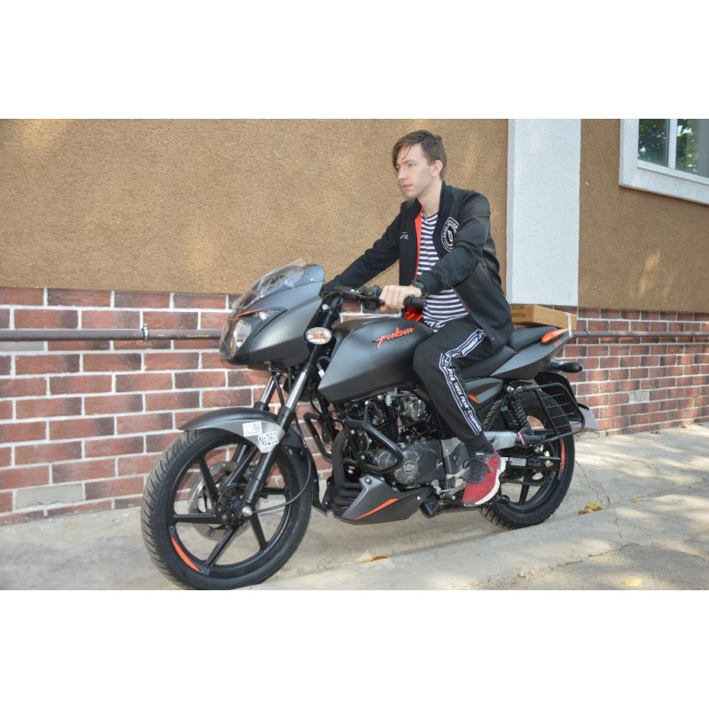 Купить  Мотоцикл BAJAJ Pulsar 180 ( Баджаж Пульсар 180)  180сс,4Т.,возд.охл.,карбюр.,кол.17"/17" (шт) купить с доставкой по Москве и России, цена, технические характеристики, комплектация фото  - motoserp.ru