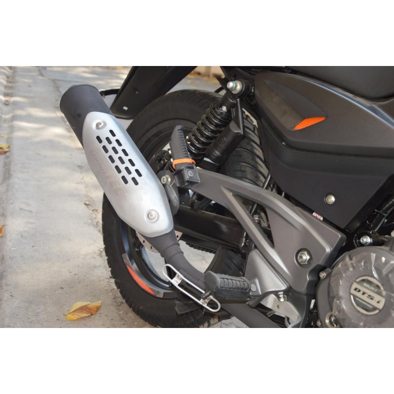 Купить  Мотоцикл BAJAJ Pulsar 180 ( Баджаж Пульсар 180)  180сс,4Т.,возд.охл.,карбюр.,кол.17"/17" (шт) купить с доставкой по Москве и России, цена, технические характеристики, комплектация фото  - motoserp.ru
