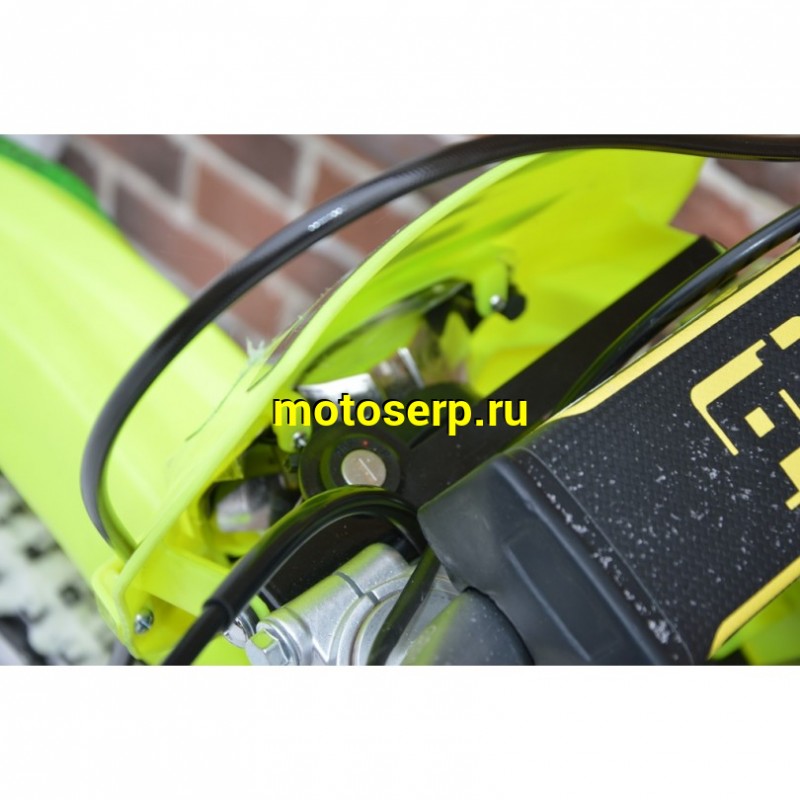 Купить  ====Мотоцикл Кросс/Эндуро Motoland XR 250 LITE (спортинв), Зеленый 21/18, 165FMM, 250сс, диск (шт) (ML 15321 купить с доставкой по Москве и России, цена, технические характеристики, комплектация фото  - motoserp.ru