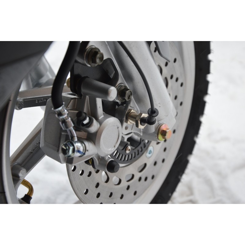 Купить  Скутер MM QUANTUM (Квантум) 50cc, 4Т,возд. охл.,торм. диск/диск.,кол 13" реплика Yamaha N-MAX  (шт) 01500 (MM  купить с доставкой по Москве и России, цена, технические характеристики, комплектация фото  - motoserp.ru