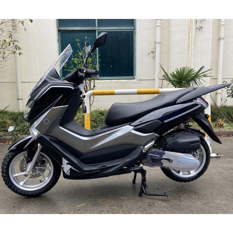 Купить  Скутер MM QUANTUM (Квантум) 50cc, 4Т,возд. охл.,торм. диск/диск.,кол 13" реплика Yamaha N-MAX  (шт) 01500 (MM  купить с доставкой по Москве и России, цена, технические характеристики, комплектация фото  - motoserp.ru