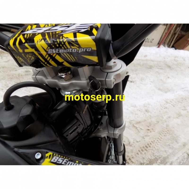Купить  ====Мотоцикл Кросс/Эндуро BSE Z1 150e 19/16 Zebra Yellow 2.0 (ЧЕРНЫЙ ПЛАСТИК, защита рук, USB зарядка) (шт)   купить с доставкой по Москве и России, цена, технические характеристики, комплектация фото  - motoserp.ru
