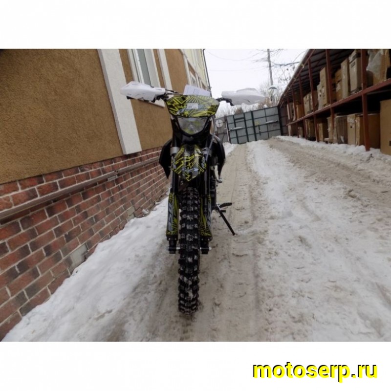 Купить  ====Мотоцикл Кросс/Эндуро BSE Z1 150e 19/16 Zebra Yellow 2.0 (ЧЕРНЫЙ ПЛАСТИК, защита рук, USB зарядка) (шт)   купить с доставкой по Москве и России, цена, технические характеристики, комплектация фото  - motoserp.ru