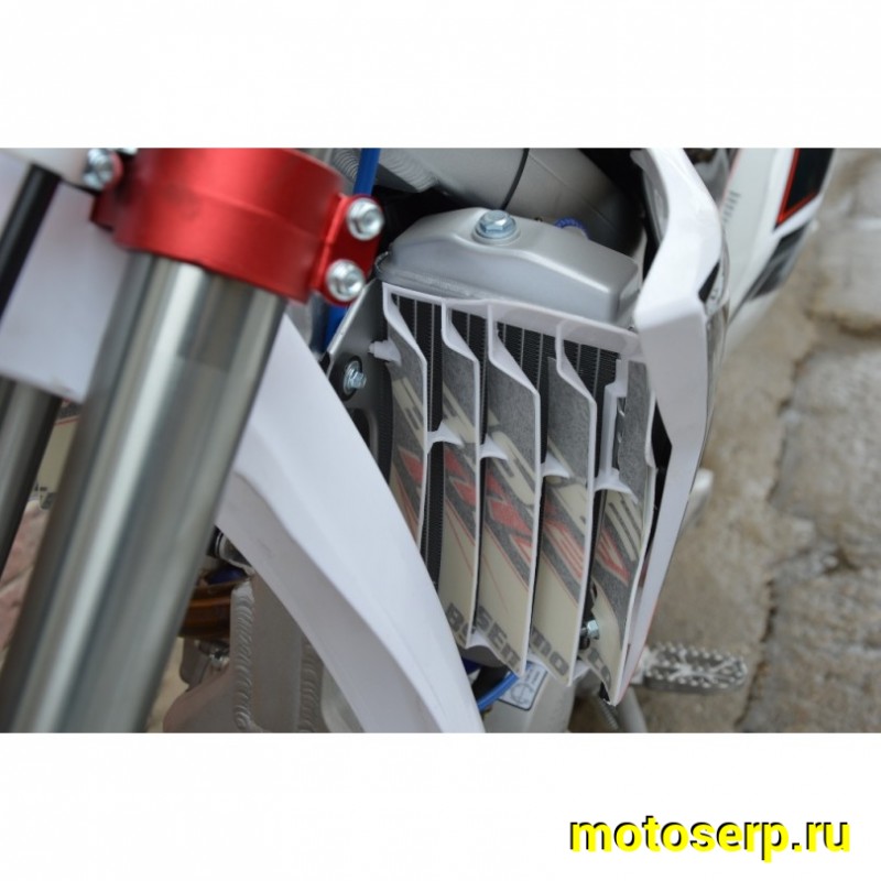 Купить  ====Мотоцикл Кросс/Эндуро BSE M2 250e Force White (спортинв), 21/18,177MM, 4т, 250cc, жидк. охлажд, ALL рама, 1 глушитель (2021) (Бер) (шт) купить с доставкой по Москве и России, цена, технические характеристики, комплектация фото  - motoserp.ru