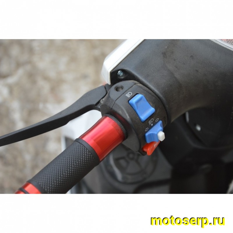 Купить  Скутер VMC CORSA (Кофр) (Венто Корса) 50 cc; с КОФРОМ, 1,5 местный, 4Т, возд. охлажд., диск/барабан, кол. 10"/10"(шт) 01500 (Vento купить с доставкой по Москве и России, цена, технические характеристики, комплектация фото  - motoserp.ru