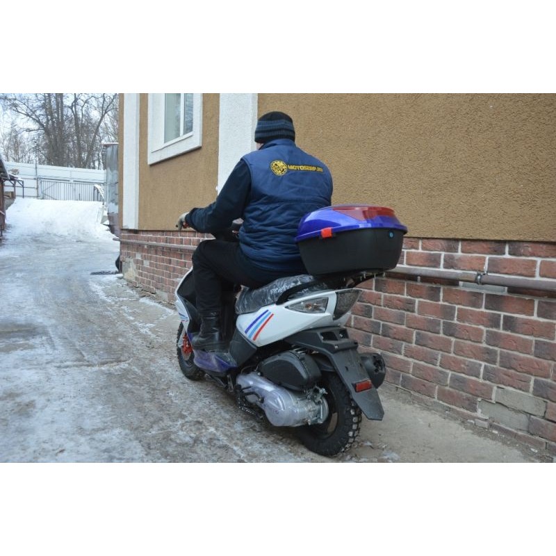 Купить  Скутер VMC CORSA (Кофр) (Венто Корса) 50 cc; с КОФРОМ, 1,5 местный, 4Т, возд. охлажд., диск/барабан, кол. 10"/10"(шт) 01500 (Vento купить с доставкой по Москве и России, цена, технические характеристики, комплектация фото  - motoserp.ru