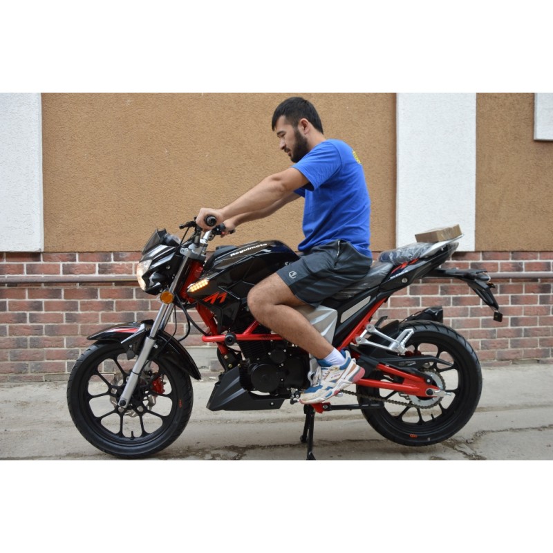 Купить  Мотоцикл Regulmoto Raptor new (Регулмото Раптор нью) 250сс,4Т ,возд.охл.,торм. диск/диск,,кол. 17"/17" (шт) (Regul купить с доставкой по Москве и России, цена, технические характеристики, комплектация фото  - motoserp.ru