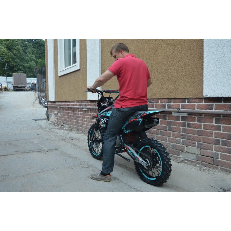 Купить  Питбайк Regulmoto SEVEN MEDALIST 17/14 (спортинв), 150сс (50сс) 4Т, эл/кикстартер, карб., маслян. охл. (шт)  купить с доставкой по Москве и России, цена, технические характеристики, комплектация фото  - motoserp.ru