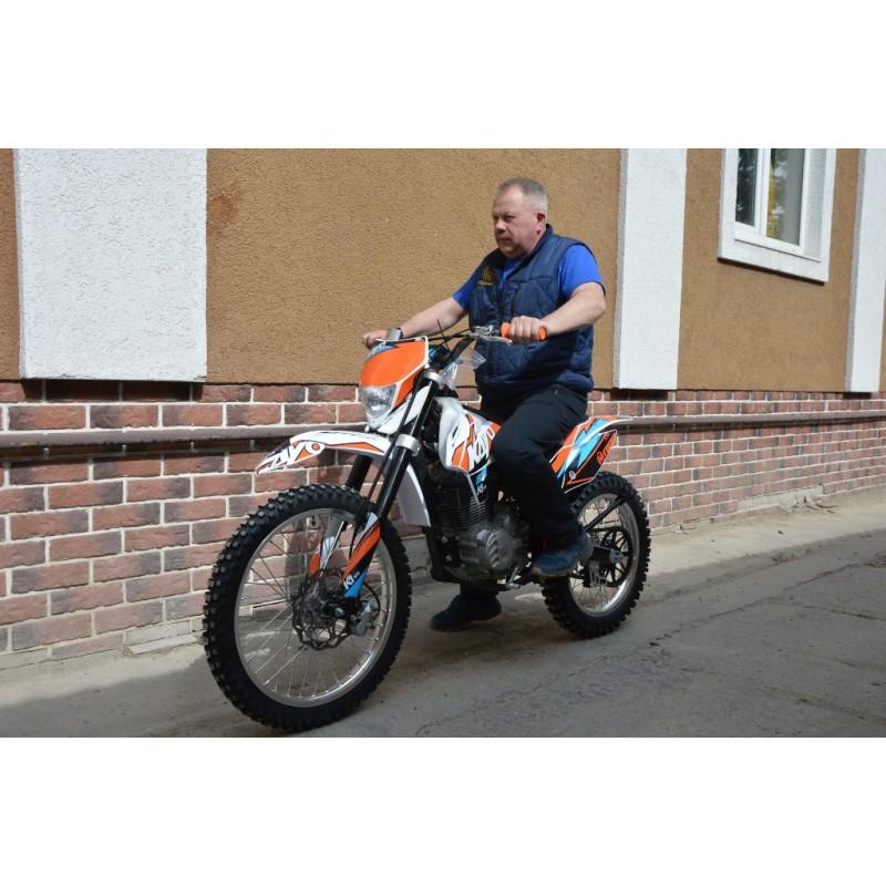 Купить  Мотоцикл Кросс/Эндуро KAYO K1 250 MX 21/18  (спортинв), 172FMM, 249сс, 4Т., воз. охл., диск/диск. (шт) (SM  купить с доставкой по Москве и России, цена, технические характеристики, комплектация фото  - motoserp.ru