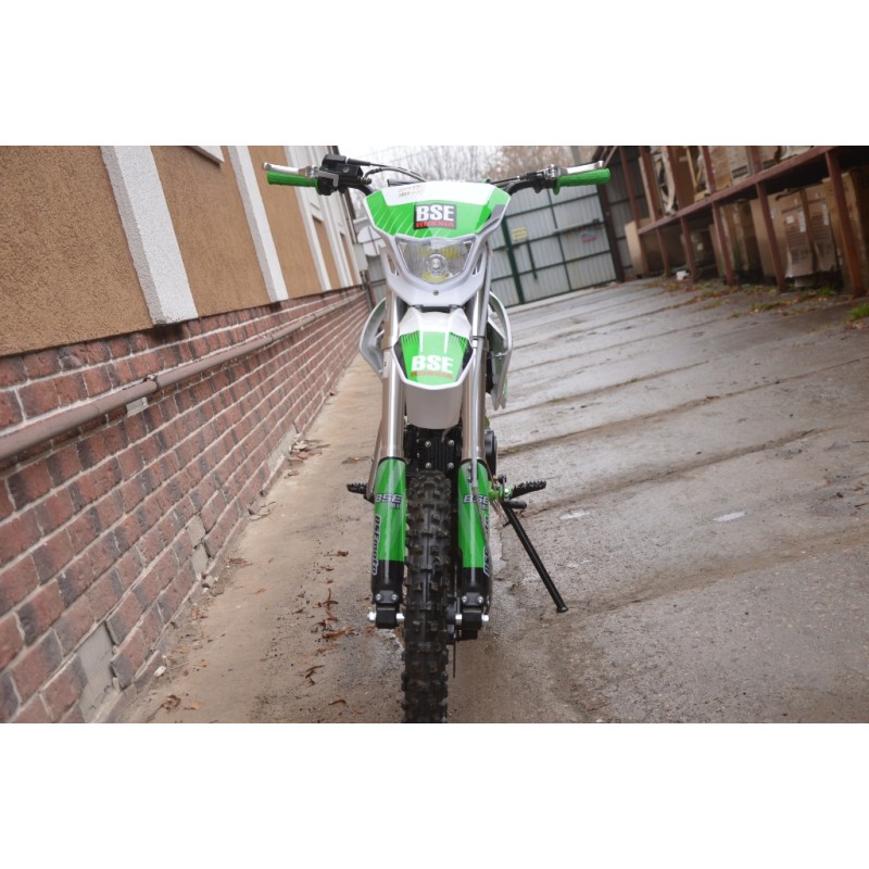 Купить  Питбайк BSE MX125 17/14  Racing Green 3 (двиг. Zongshen)  (шт) (0 купить с доставкой по Москве и России, цена, технические характеристики, комплектация фото  - motoserp.ru