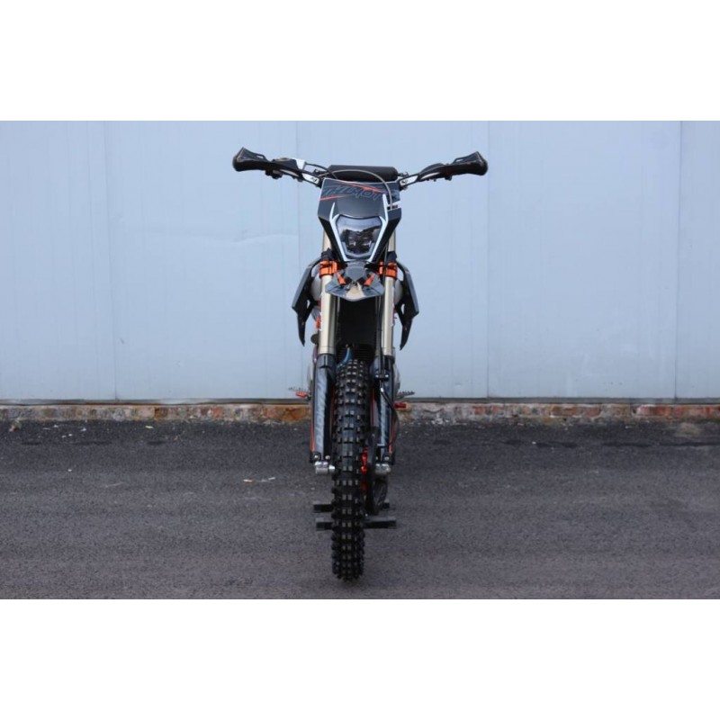 Купить  Мотоцикл Кросс/Эндуро JHL Z4 PR (спортинв) 21/18, 250cc, ZS172FMM-5,подвеска CN Absorber (HTW 2х картриджная)  (шт) (ТехМаркет купить с доставкой по Москве и России, цена, технические характеристики, комплектация фото  - motoserp.ru