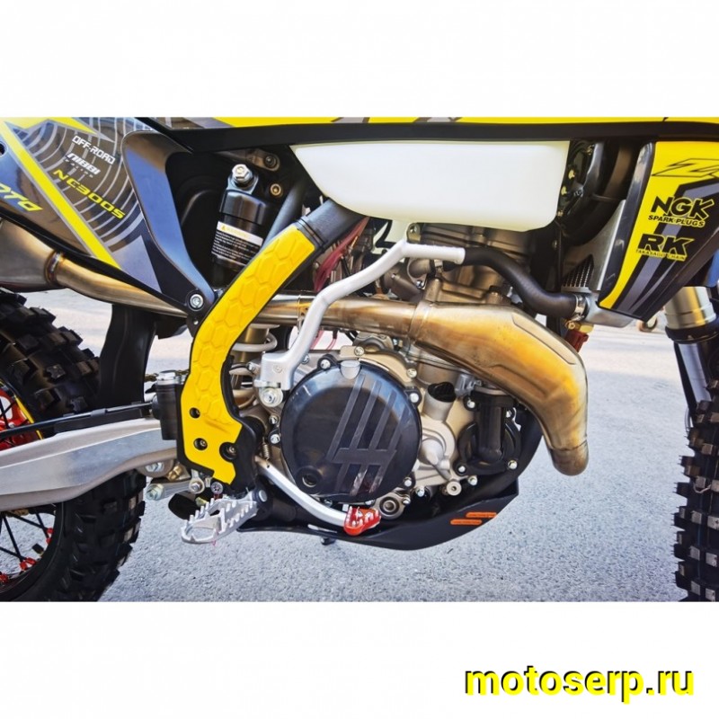 Купить  Мотоцикл Кросс/Эндуро JHL Z8 (спортинв) 21/18, 300cc, 4T 182MM 2x вал, подвеска CN Absorber (HTW 2х картриджная) (шт) (ТехМаркет купить с доставкой по Москве и России, цена, технические характеристики, комплектация фото  - motoserp.ru