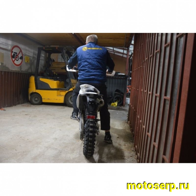 Купить  ====Мотоцикл Кросс/Эндуро GR7 F250A-M (4T 172FMM) Enduro LITE (2023 г.) ПТС (шт) купить с доставкой по Москве и России, цена, технические характеристики, комплектация фото  - motoserp.ru