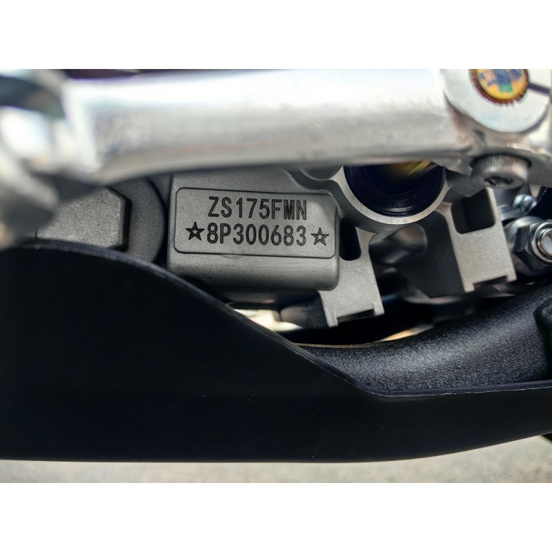 Купить  Мотоцикл Кросс/Эндуро JHL Z3+ (300сс OTOM) (спортинв) 21/18, 300сс ,подвеска KKE (шт) (ТехМаркет (0 купить с доставкой по Москве и России, цена, технические характеристики, комплектация фото  - motoserp.ru