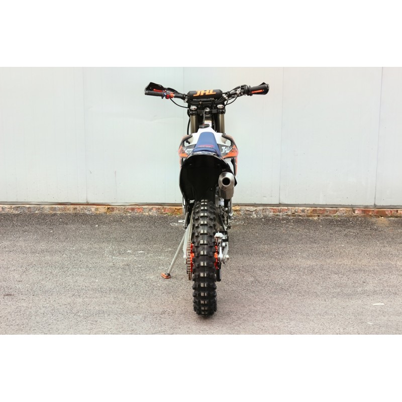 Купить  Мотоцикл Кросс/Эндуро JHL Z4i EFI PR (спортинв) 2023, 21/18, 250cc, ZS172FMM-5 ,подвеска CN Absorber (HTW 2х картриджная) (шт) (ТехМаркет (0 купить с доставкой по Москве и России, цена, технические характеристики, комплектация фото  - motoserp.ru