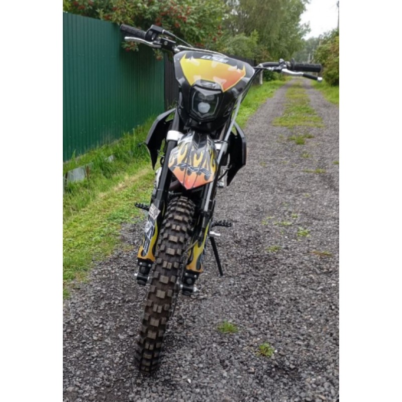 Купить  Мотоцикл Кросс/Эндуро BSE Z1 HotRod Red 150сс 19/16"  (шт) купить с доставкой по Москве и России, цена, технические характеристики, комплектация фото  - motoserp.ru