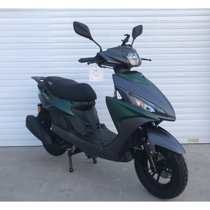 Купить  Скутер VMC CORSA RS (Венто Корса Эр Эс) 50 cc; 1,5 местный, 4Т, возд. охлажд., диск/бараб, кол. 10"/10"(шт) 01500 (Vento купить с доставкой по Москве и России, цена, технические характеристики, комплектация фото  - motoserp.ru