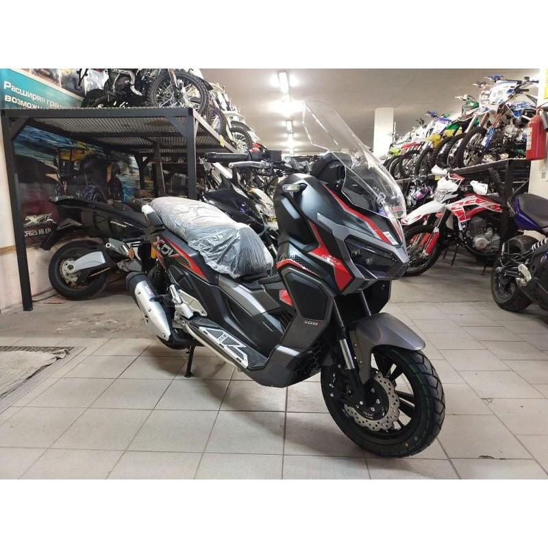 Купить  Скутер Regulmoto XDV PRO 300CC (LJ300T-18) EFI двиг APRILIA SR MAX 300, ABS, инжект. ,вариатор, подвеска KYB регулигуем. Матовый черный (шт) купить с доставкой по Москве и России, цена, технические характеристики, комплектация фото  - motoserp.ru
