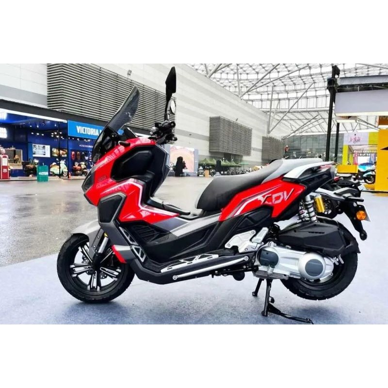 Купить  Скутер Regulmoto XDV PRO 300CC (LJ300T-18) EFI двиг APRILIA SR MAX 300, ABS, инжект., вариатор, подвеска KYB регулигуем. Красный  (шт) купить с доставкой по Москве и России, цена, технические характеристики, комплектация фото  - motoserp.ru