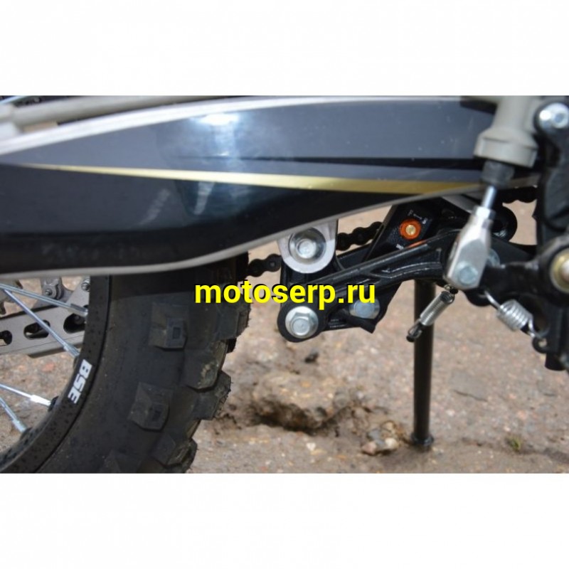 Купить  ====Мотоцикл Кросс/Эндуро BSE Z3 21/18 Gold Black (спортинв) USB розетка (зал) (шт)   купить с доставкой по Москве и России, цена, технические характеристики, комплектация фото  - motoserp.ru