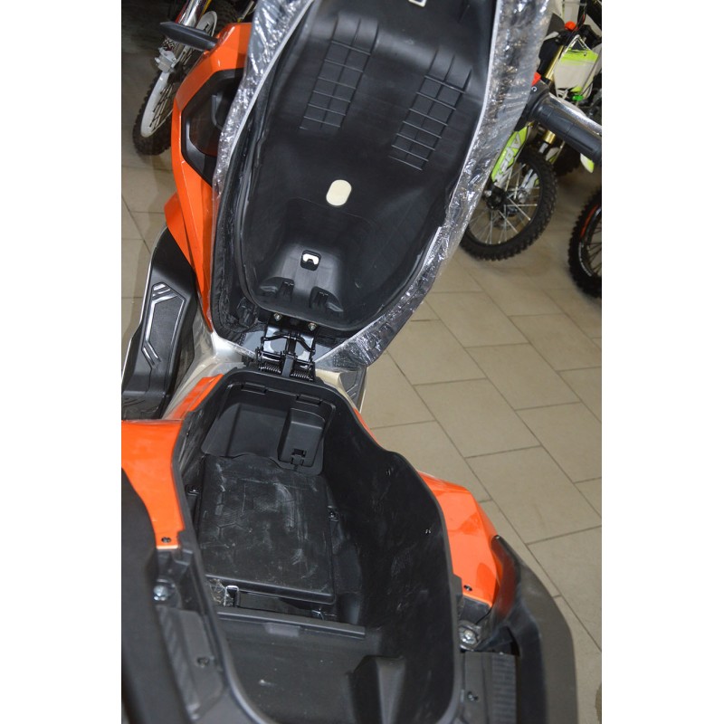 Купить  Скутер MM TRACER ADV-50 (Трейсер АДВ) (реплика HONDA X-ADV) 50cc  4Т, кол.13", диск./диск (шт) 01250 (MM 47211 купить с доставкой по Москве и России, цена, технические характеристики, комплектация фото  - motoserp.ru