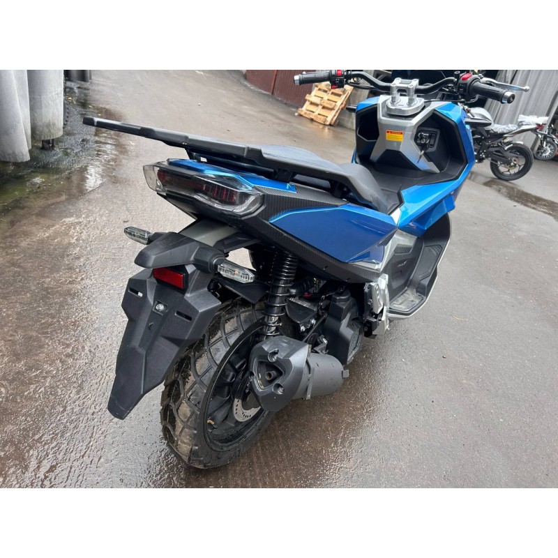 Купить  Скутер MM TRACER ADV-50 (Трейсер АДВ) (реплика HONDA X-ADV) 50cc  4Т, кол.13", диск./диск (шт) 01250 (MM 47211 купить с доставкой по Москве и России, цена, технические характеристики, комплектация фото  - motoserp.ru