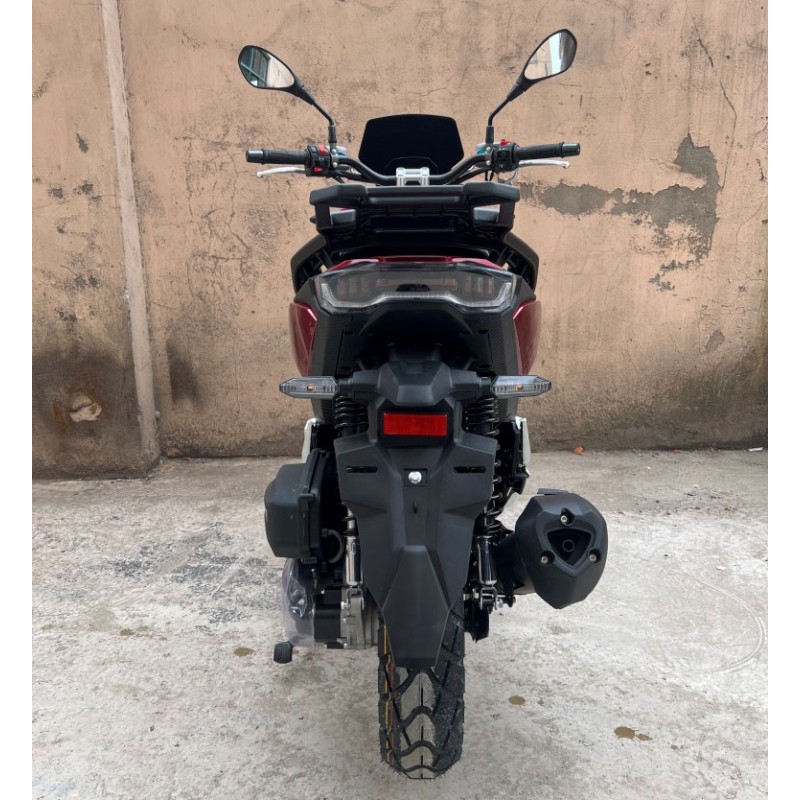 Купить  Скутер MM TRACER ADV-50 (Трейсер АДВ) (реплика HONDA X-ADV) 50cc  4Т, кол.13", диск./диск (шт) 01250 (MM 47211 купить с доставкой по Москве и России, цена, технические характеристики, комплектация фото  - motoserp.ru