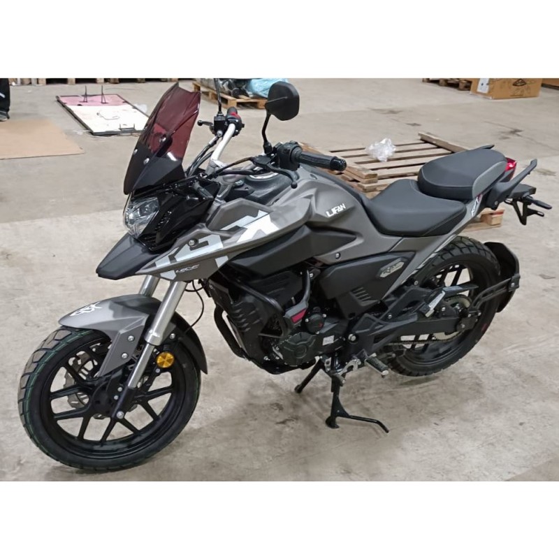 Купить  Мотоцикл Lifan KPT200 черный (шт) (UM купить с доставкой по Москве и России, цена, технические характеристики, комплектация фото  - motoserp.ru