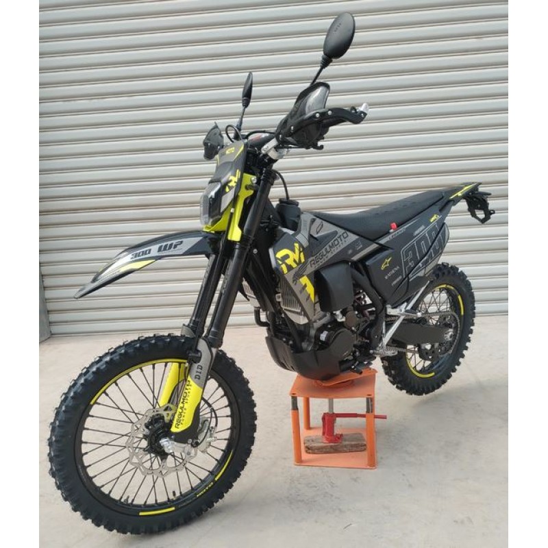 Купить  Мотоцикл Кросс/Эндуро Regulmoto LEGEND 300 NB ZS174MN (ЭПТС)  (шт) купить с доставкой по Москве и России, цена, технические характеристики, комплектация фото  - motoserp.ru