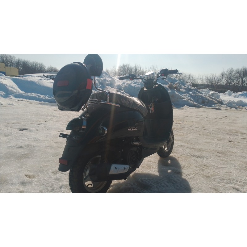 Купить  Скутер VMC RETRO с кофром (Венто Ретро) 50cc; 1,5 местный, 4Т, возд. охлажд., диск/барабан, кол. 10"/10"(шт) 01500 (Vento  купить с доставкой по Москве и России, цена, технические характеристики, комплектация фото  - motoserp.ru