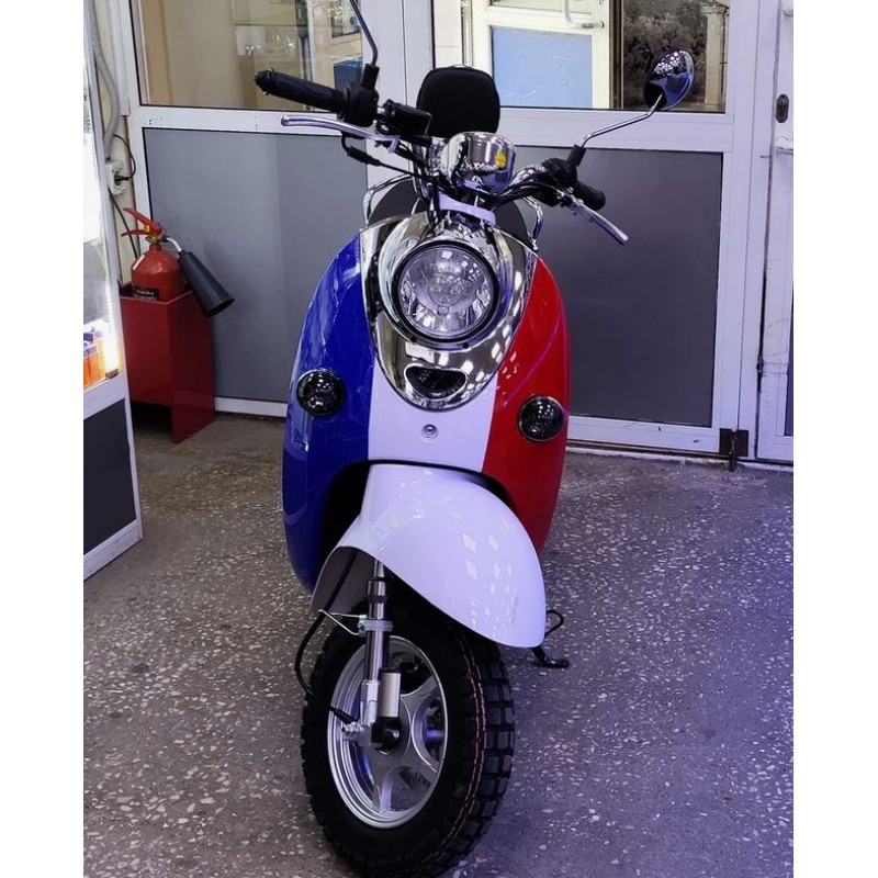 Купить  Скутер VMC RETRO с кофром (Венто Ретро) 50cc; 1,5 местный, 4Т, возд. охлажд., диск/барабан, кол. 10"/10"(шт) 01500 (Vento  купить с доставкой по Москве и России, цена, технические характеристики, комплектация фото  - motoserp.ru