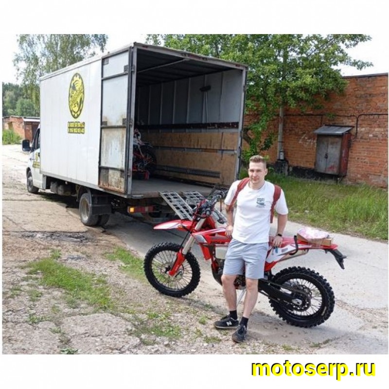 Купить  Мотоцикл Кросс/Эндуро Regulmoto Holeshot Red Edition 175FMM-5PR (ЭПТС) 300cc балан.,6КПП, 4V,подв. сж/отб KKE 2катр. 47мм (ЭПТС) (шт) купить с доставкой по Москве и России, цена, технические характеристики, комплектация фото  - motoserp.ru