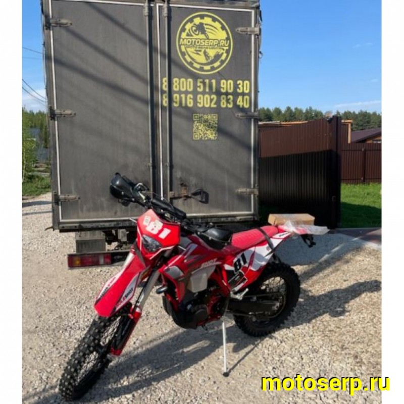 Купить  Мотоцикл Кросс/Эндуро Regulmoto Holeshot Red Edition 175FMM-5PR (ЭПТС) 300cc балан.,6КПП, 4V,подв. сж/отб KKE 2катр. 47мм (ЭПТС) (шт) купить с доставкой по Москве и России, цена, технические характеристики, комплектация фото  - motoserp.ru