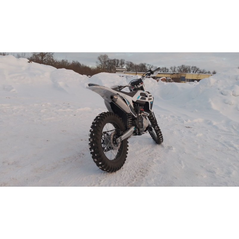 Купить  Мотоцикл Кросс/Эндуро BRZ H6 PR250 21/18 Выпуск 2024г. (спортинв), 21/18, 250cc, 172FMM-5 PR , 4T, возд. охлажд. (шт)  купить с доставкой по Москве и России, цена, технические характеристики, комплектация фото  - motoserp.ru