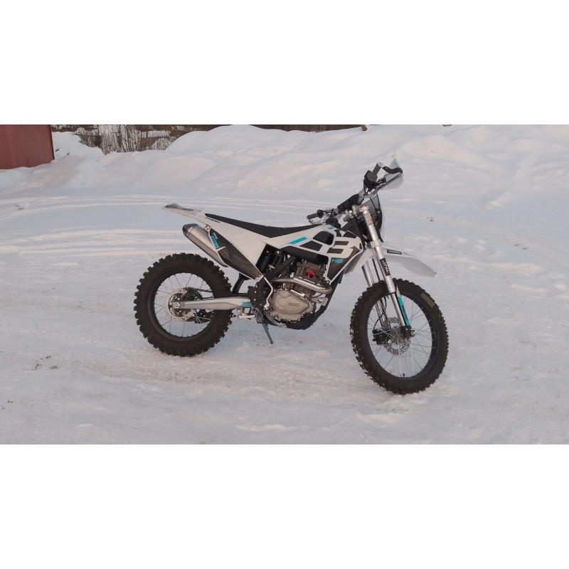 Купить  Мотоцикл Кросс/Эндуро BRZ H6 PR250 21/18 Выпуск 2024г. (спортинв), 21/18, 250cc, 172FMM-5 PR , 4T, возд. охлажд. (шт)  купить с доставкой по Москве и России, цена, технические характеристики, комплектация фото  - motoserp.ru