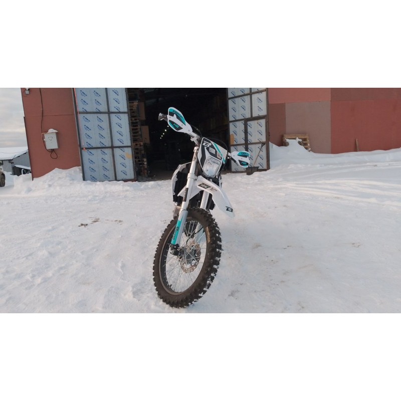 Купить  Мотоцикл Кросс/Эндуро BRZ H6 PR250 21/18 Выпуск 2024г. (спортинв), 21/18, 250cc, 172FMM-5 PR , 4T, возд. охлажд. (шт)  купить с доставкой по Москве и России, цена, технические характеристики, комплектация фото  - motoserp.ru
