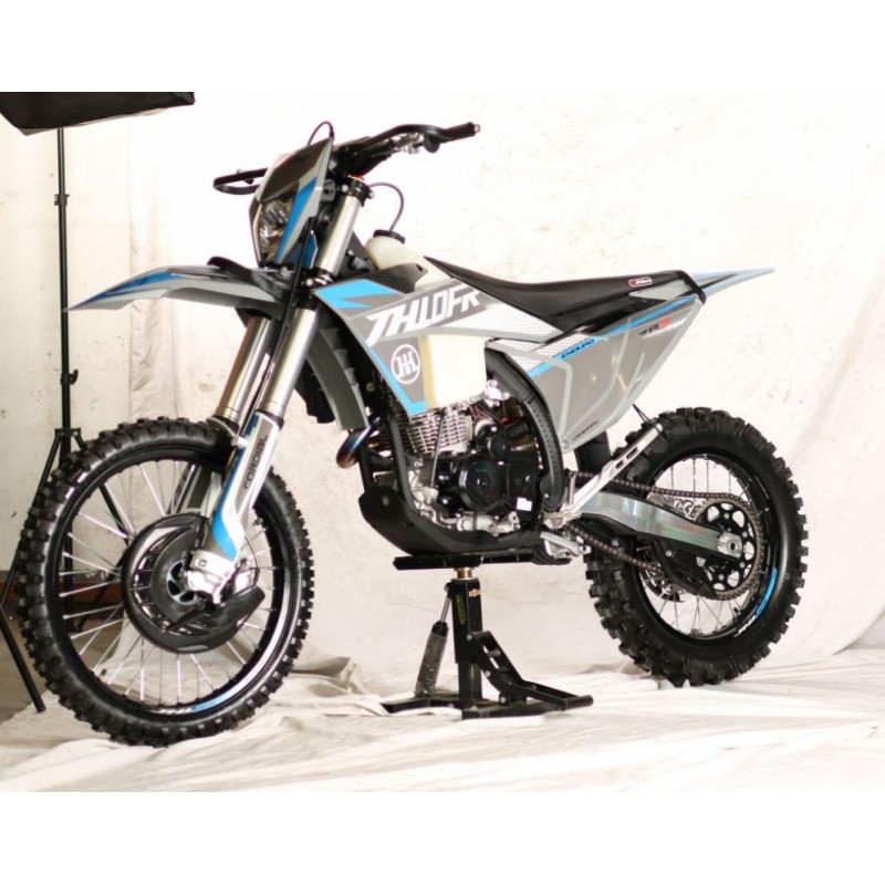 Купить  Мотоцикл Кросс/Эндуро JHL ZR3 (спортинв) 300сс, ZS175FMN CB300RL , 21"/18", пластик и рама (К10) - реплика КТМ 2024г! (шт) (0 купить с доставкой по Москве и России, цена, технические характеристики, комплектация фото  - motoserp.ru