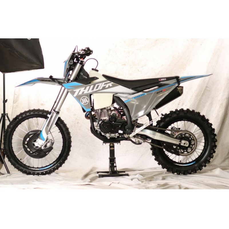 Купить  Мотоцикл Кросс/Эндуро JHL ZR3 (спортинв) 300сс, ZS175FMN CB300RL , 21"/18", пластик и рама (К10) - реплика КТМ 2024г! (шт) (0 купить с доставкой по Москве и России, цена, технические характеристики, комплектация фото  - motoserp.ru