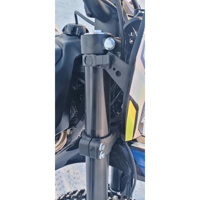 Купить  Мотоцикл Кросс/Эндуро Hot Mot Oxo LITE 300 (CS300LT) (спортинв) (шт) купить с доставкой по Москве и России, цена, технические характеристики, комплектация фото  - motoserp.ru