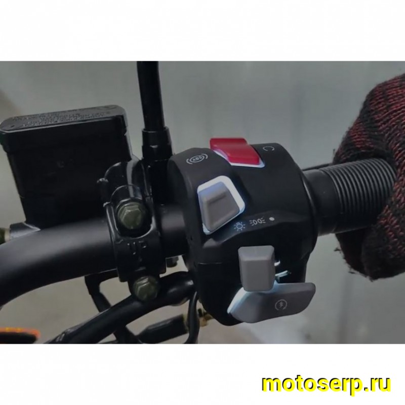 Купить  Мопед Regulmoto Alpha (RM-5) Черный глянец 4Т; 50cc;  колеса 17/17"литые; 4пер, диск/диск, LED фара, USB-порт (шт) 01250 (ФОТО купить с доставкой по Москве и России, цена, технические характеристики, комплектация фото  - motoserp.ru