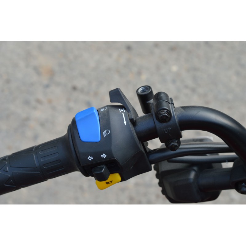Купить  Мопед MM XTRAIL 2 (ИксТраил - 50)  реплика Honda TRAIL, 50сс 4Т П/Автом, 17/17" широк. багажн. (шт) 01250 (MM  купить с доставкой по Москве и России, цена, технические характеристики, комплектация фото  - motoserp.ru