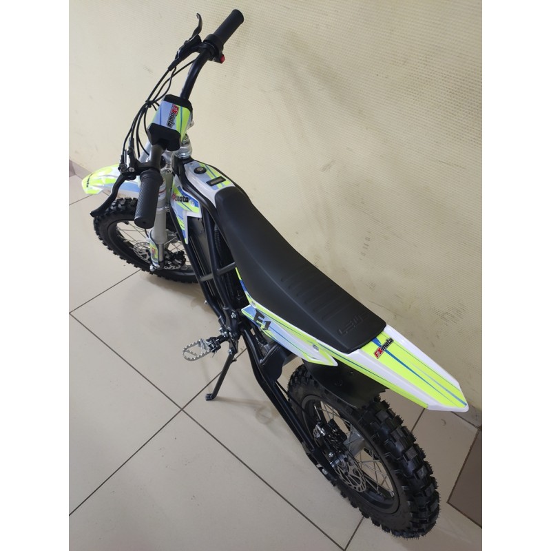 Купить  Электрокомплект Пит. FX MOTO Е1 2000 Ват, 60V 18.2Ah, колеса перед 14"/заднее 12", два аморт.,тормоза гидр.Disk (шт) купить с доставкой по Москве и России, цена, технические характеристики, комплектация фото  - motoserp.ru