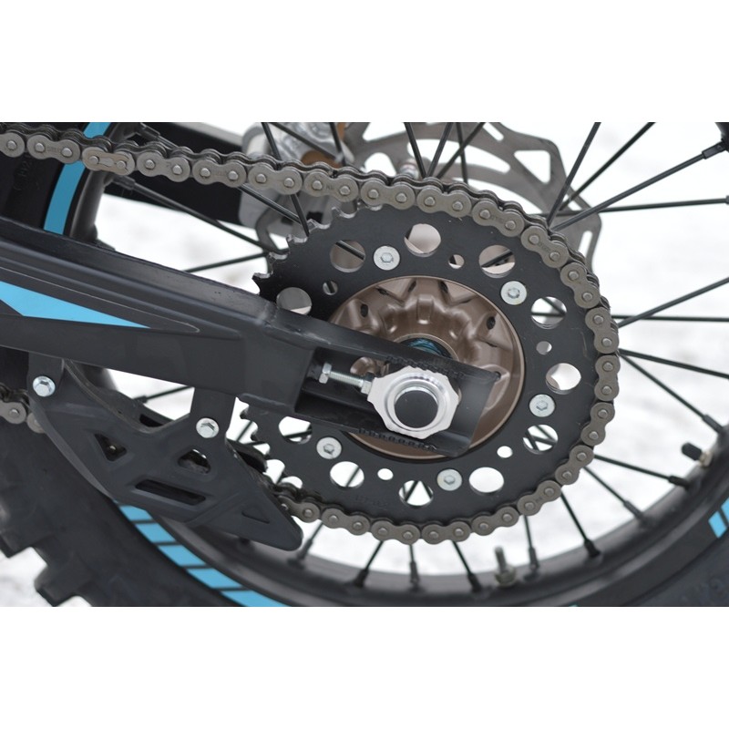 Купить  Мотоцикл Кросс/Эндуро Regulmoto ZR PR 4 valves 6 Gear 300сс, Выпуск 2024г. (ЭПТС),  ZS172FMM-5 с баланс., нов приборк, покр (зад 120) эл/ст (шт) купить с доставкой по Москве и России, цена, технические характеристики, комплектация фото  - motoserp.ru