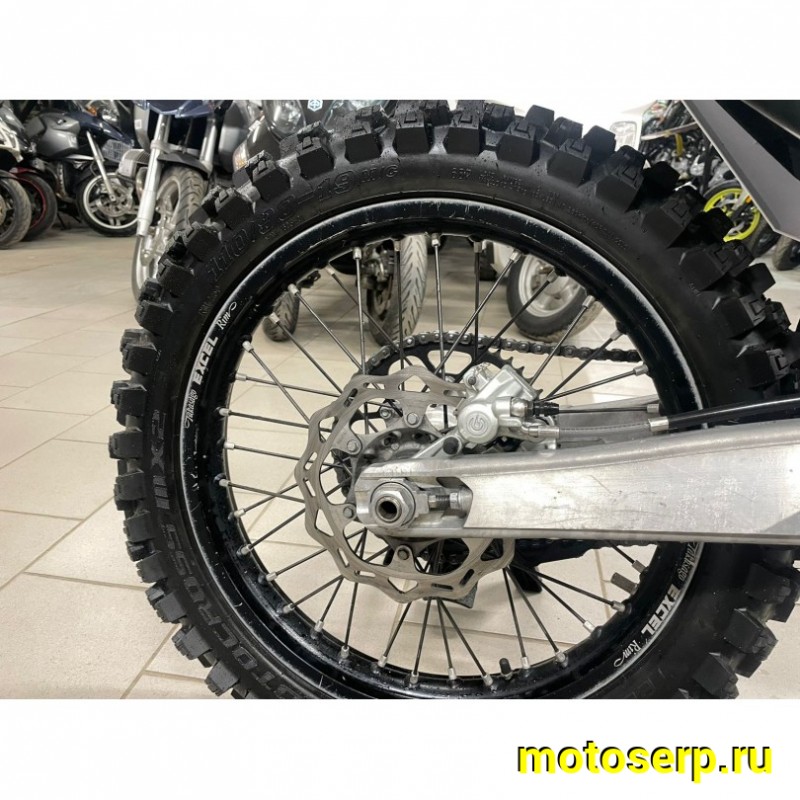 Купить  ====Мотоцикл Husqvarna FC450 2023 г. в., 60ч,  (шт) купить с доставкой по Москве и России, цена, технические характеристики, комплектация фото  - motoserp.ru