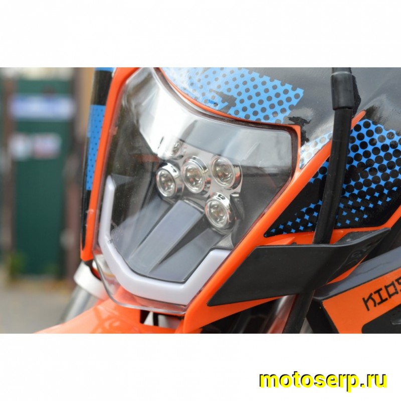 Купить  Питбайк Regulmoto SPITFIRE PRO 140 17/14  (спортинв) (шт).  купить с доставкой по Москве и России, цена, технические характеристики, комплектация фото  - motoserp.ru