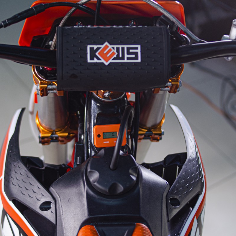 Купить  Мотоцикл Кросс/Эндуро KEWS K23 PR300 21/18 (спортинв) Рама К10, дизайн КТМ 2024г ZS175FMN PR (шт) (ФОТО купить с доставкой по Москве и России, цена, технические характеристики, комплектация фото  - motoserp.ru