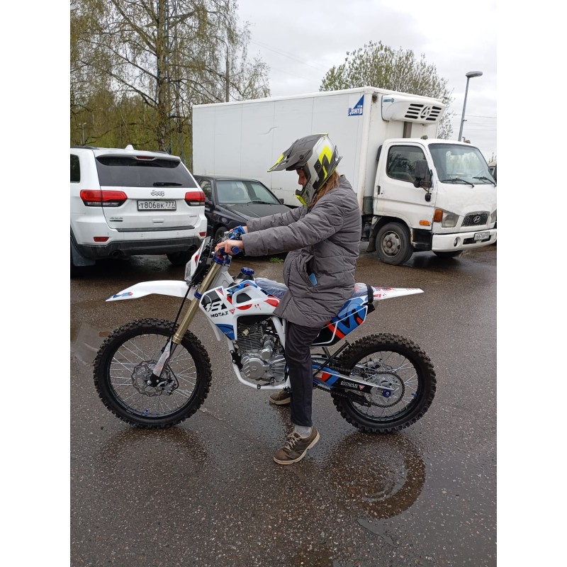 Купить  Мотоцикл Кросс/Эндуро MOTAX XR 250; 172FMM Выпуск 2026г. (спортинв) 21/18" (шт) купить с доставкой по Москве и России, цена, технические характеристики, комплектация фото  - motoserp.ru