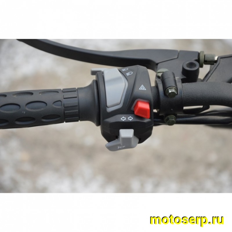 Купить  Мопед Alpha Jaguar RS Sport  4Т; 50cc; колеса 17/17"литые; 4пер, эл. старт; диск/бар, обтекатель, пеги (шт) 01250 (ФОТО купить с доставкой по Москве и России, цена, технические характеристики, комплектация фото  - motoserp.ru