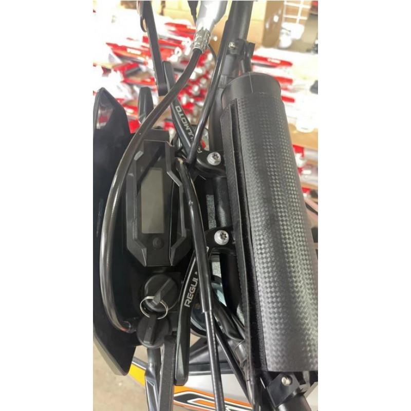 Купить  Мотоцикл Кросс/Эндуро Regulmoto CR-X 300 (ЭПТС) 6 Gear (без кикстартера) 21/18 Zongshen 175FMM PR300, балансир, перо 41мм, все регулировки (шт)  купить с доставкой по Москве и России, цена, технические характеристики, комплектация фото  - motoserp.ru